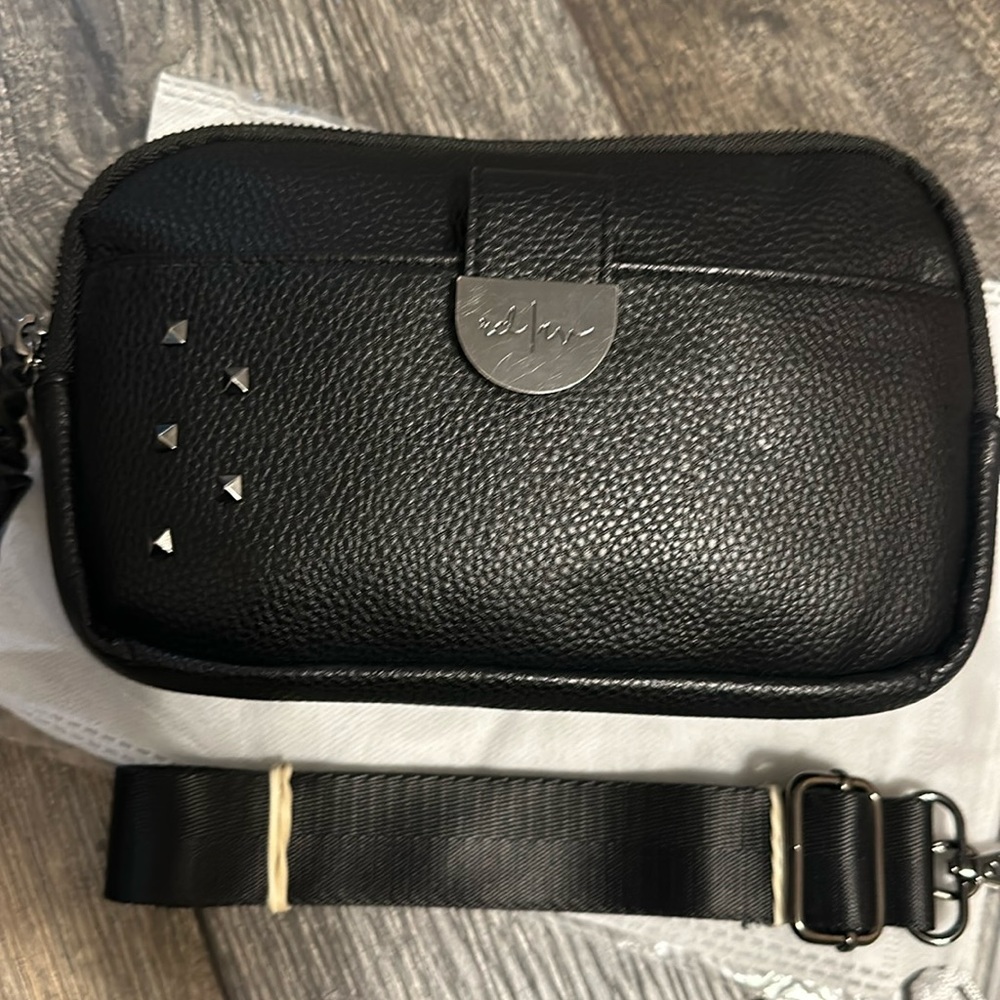 Rad Rev OG sling in classic black